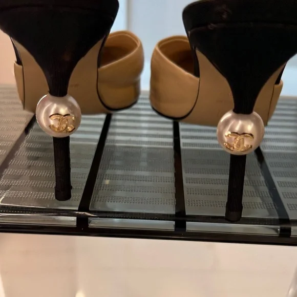 Women's Tan and Black Mules - Picture 2 of 4